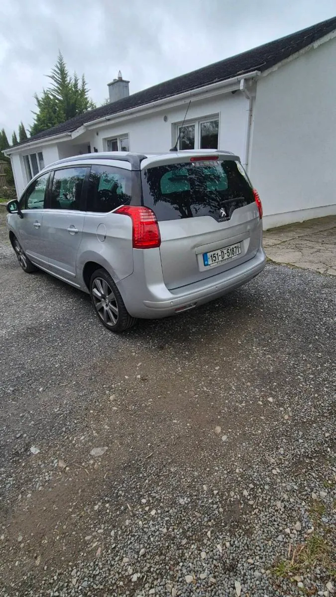 Peugeot 5008 - Image 2