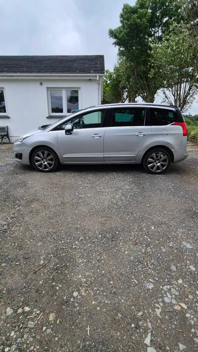 Peugeot 5008 - Image 3