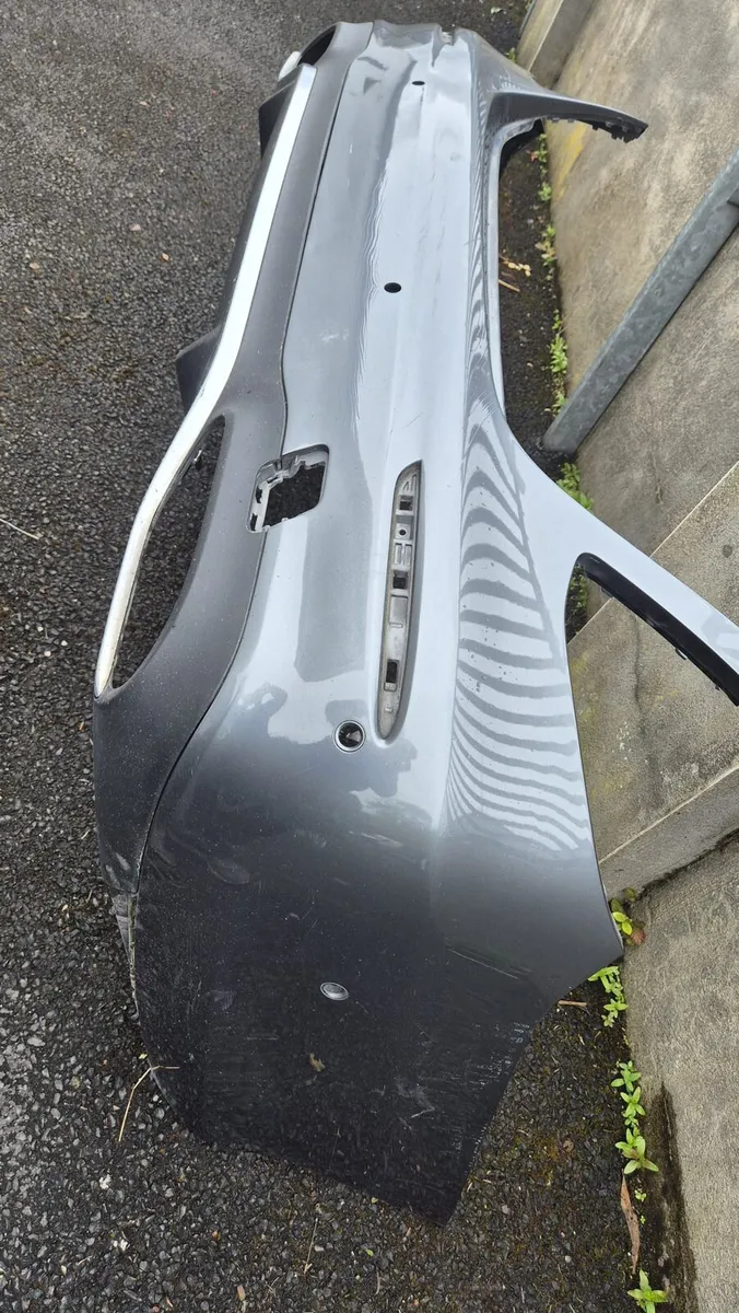 Mercedes E class back bumper  Vw Polo Focus - Image 3