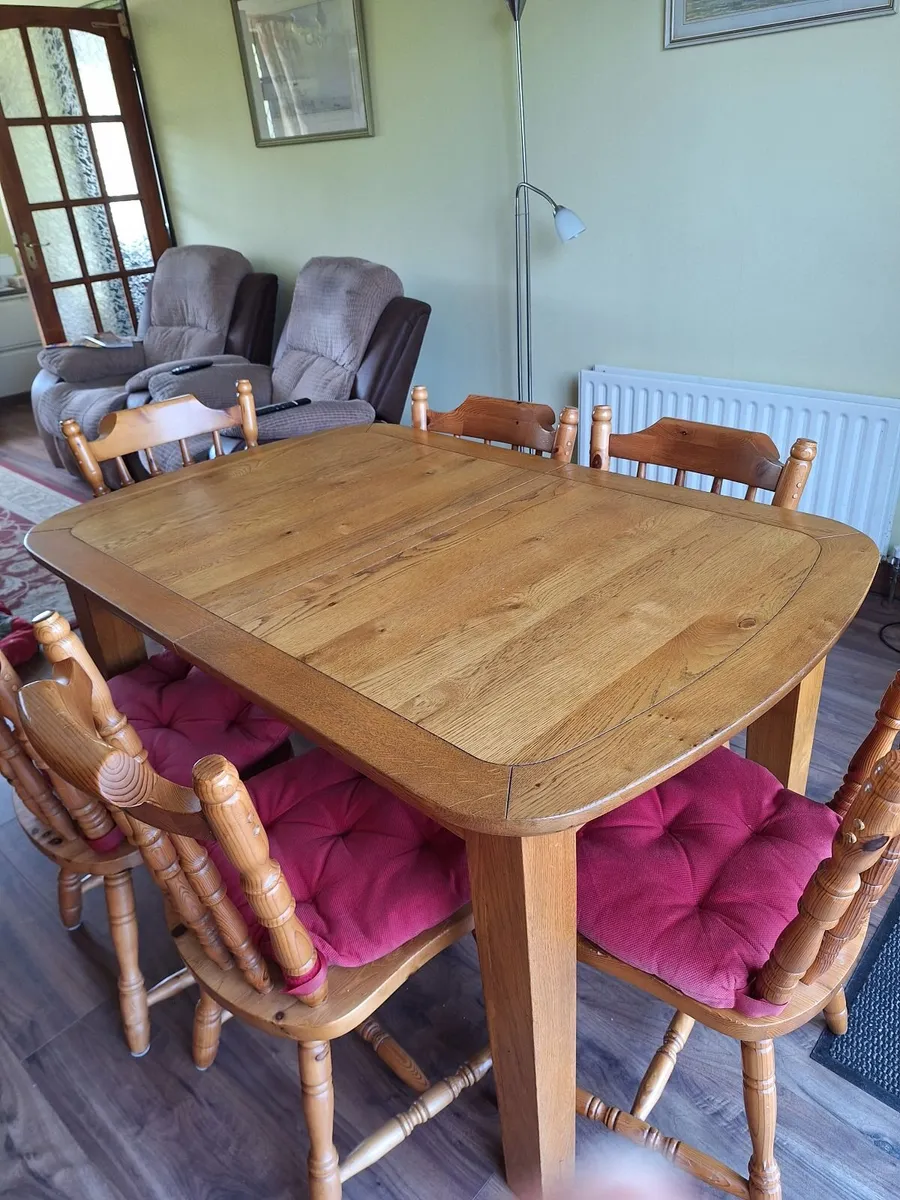 Large extending Pine Table and 6 Chairs - Image 2