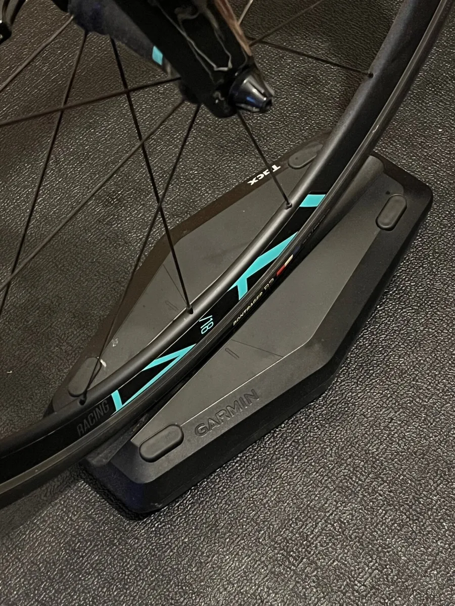Tacx® NEO 3M Smart Trainer + Tacx® Mat - Image 4