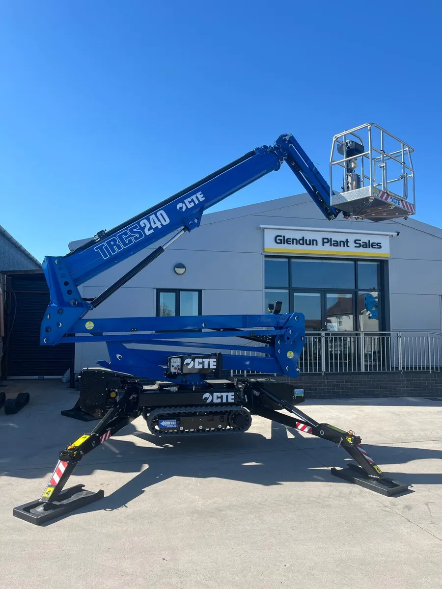 New CTE T240 tracked spider cherry picker - Image 3
