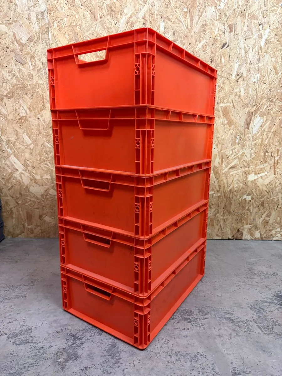 Clearance sale storage boxes - Image 1