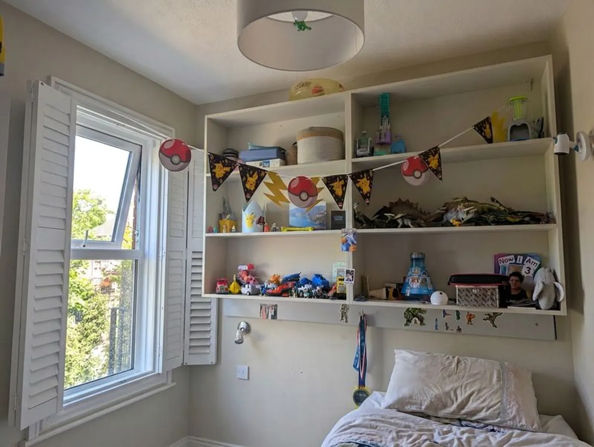 shelves kids bedroom built in - Image 3