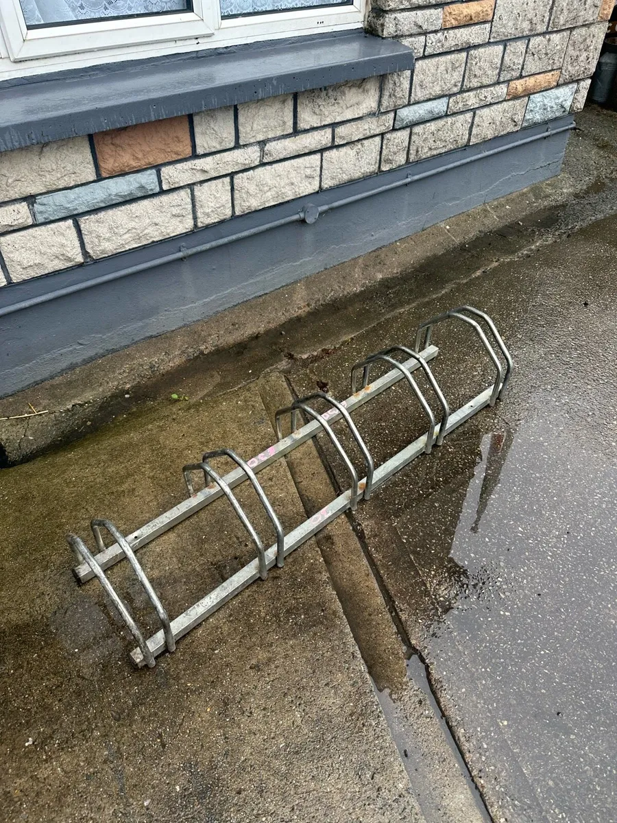 Bike stand x 2 - Image 1