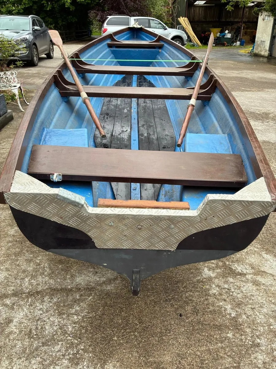 17ft Fishing Boat - Image 1