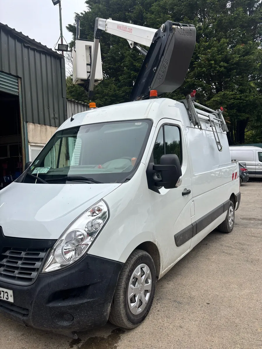Renault Master Cherry Picker - Image 3