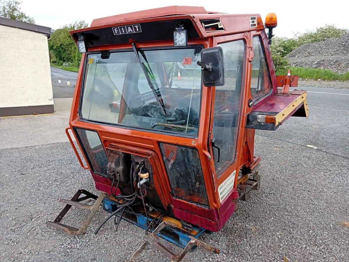 FIAT 1280 Cab - Image 1