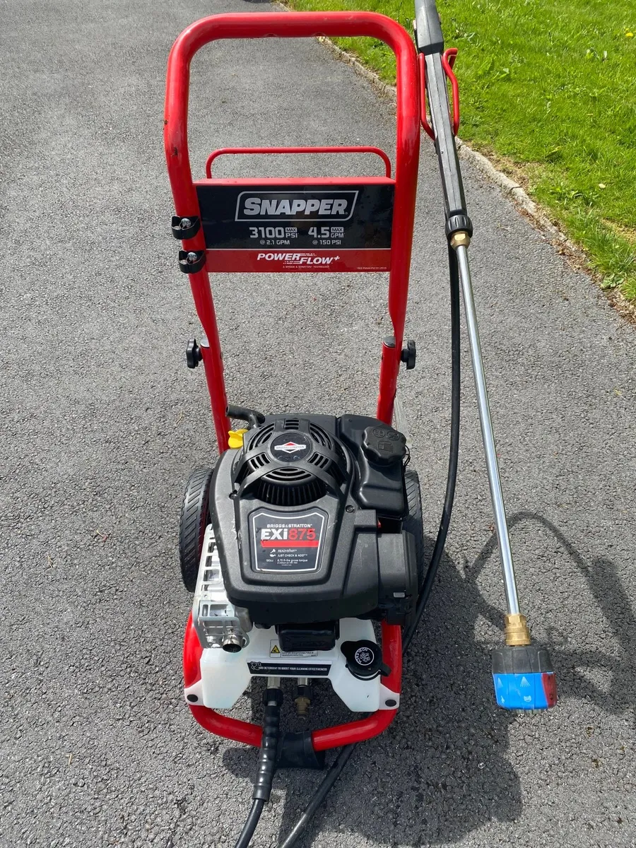 Power pressure washer - Image 1
