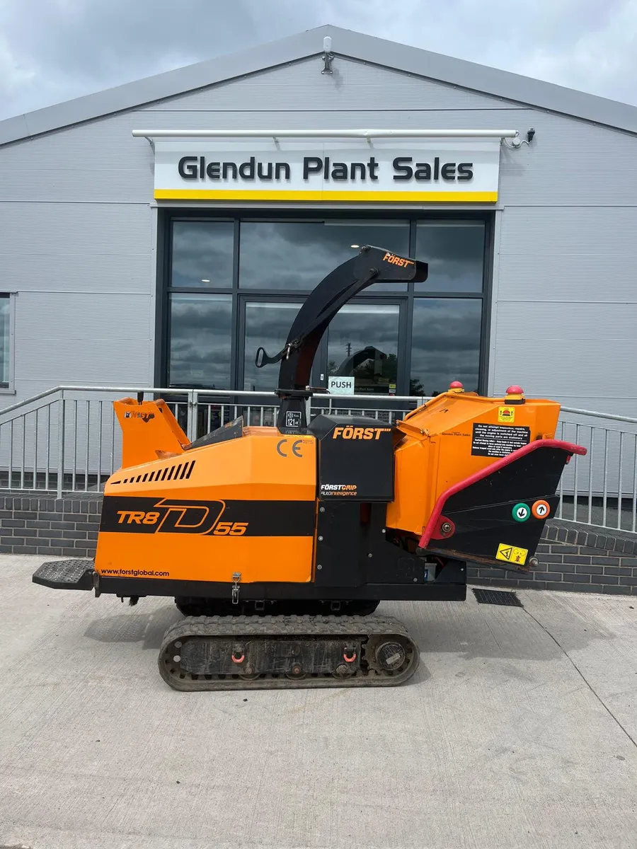 Used 2022 Forst TR8D woodchipper - Image 2
