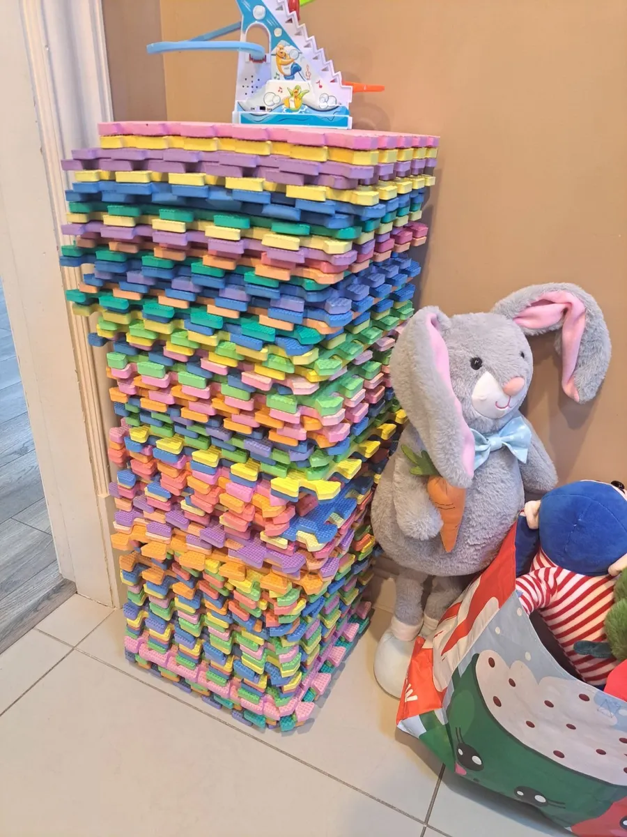 Toys - bargain - Image 1