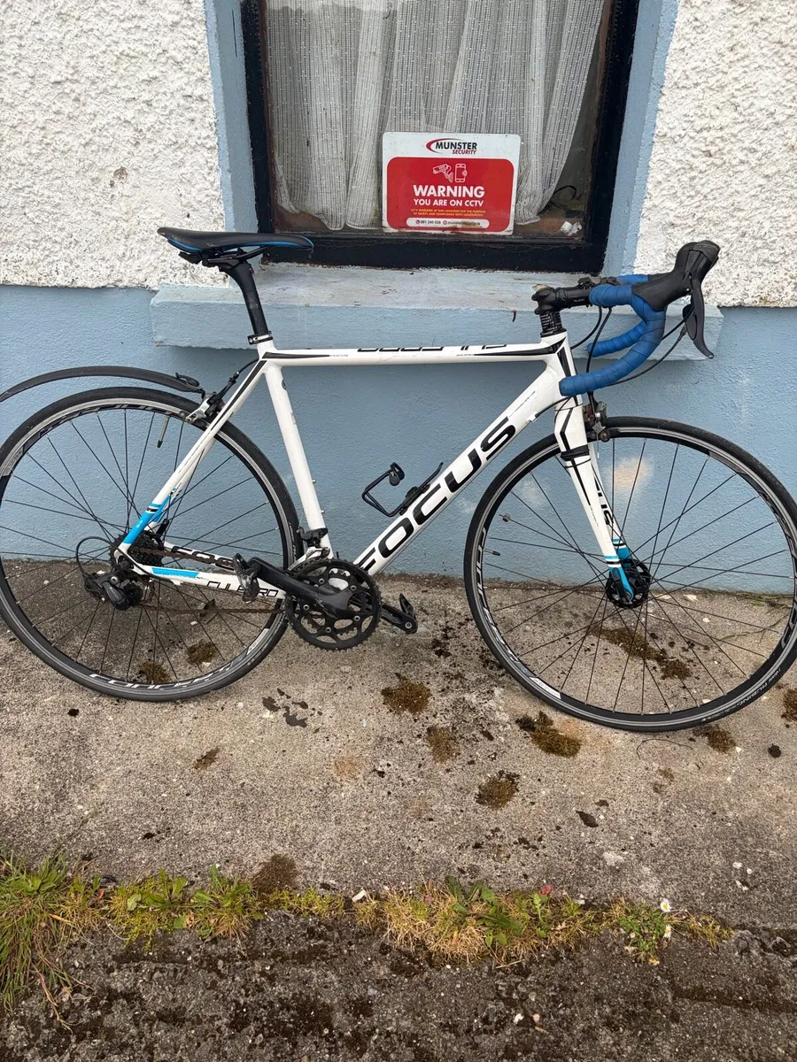 Carbon race bike - Image 1