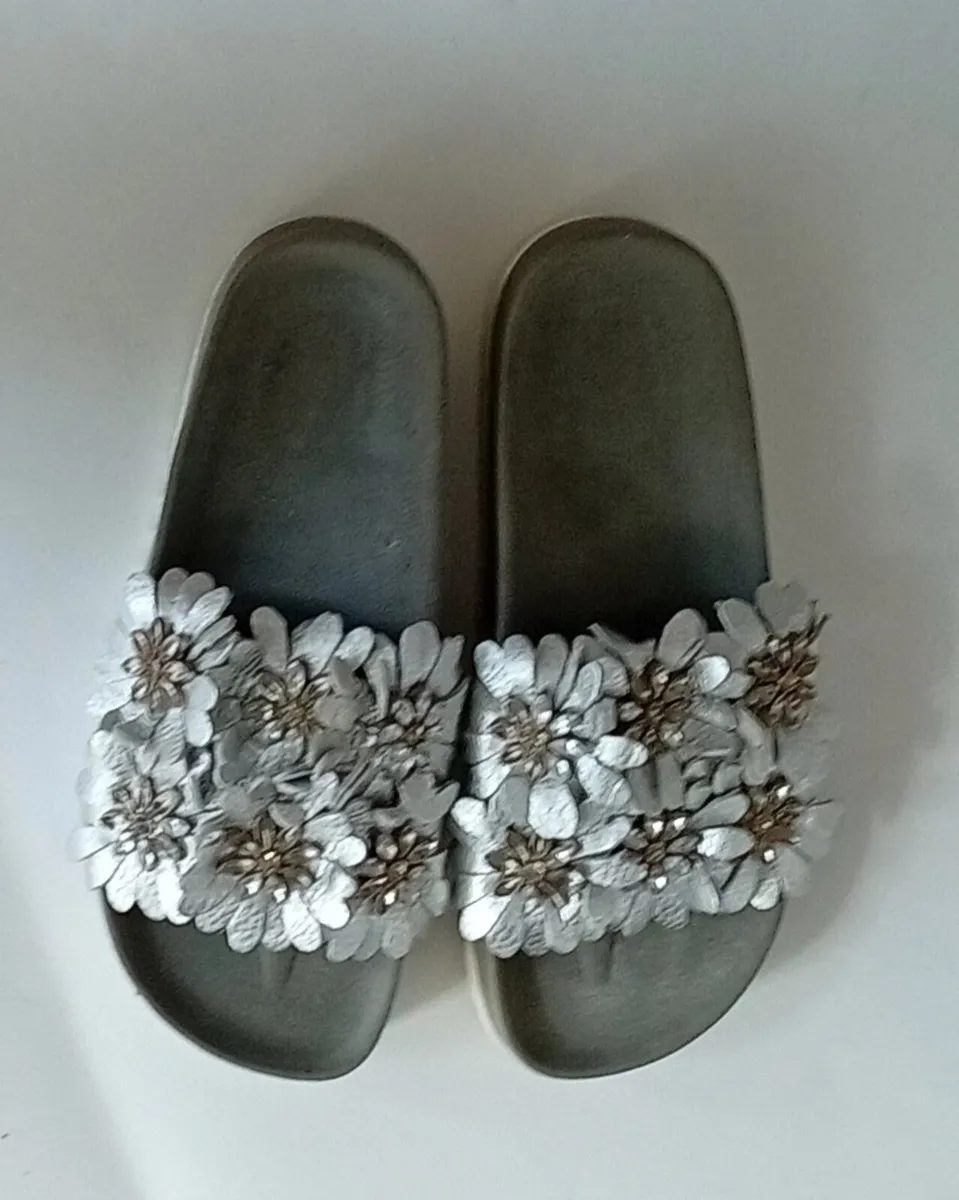 Ladies Slides - Image 2