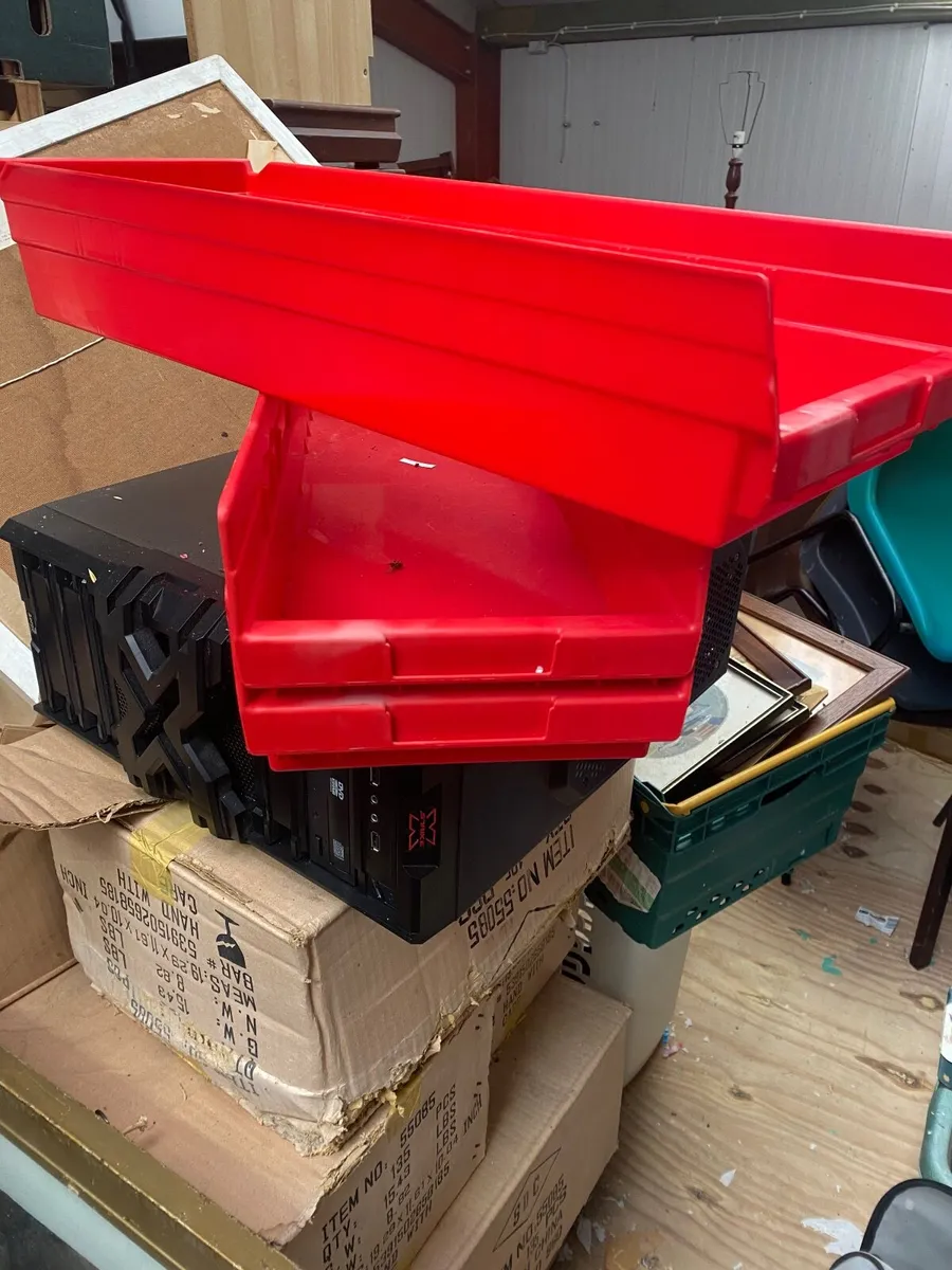 Plastic bins - Image 3