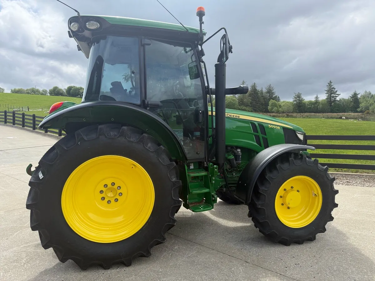 John deere 5090R - Image 4
