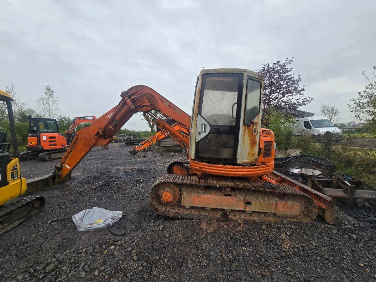 HITACHI EX75 - Image 3