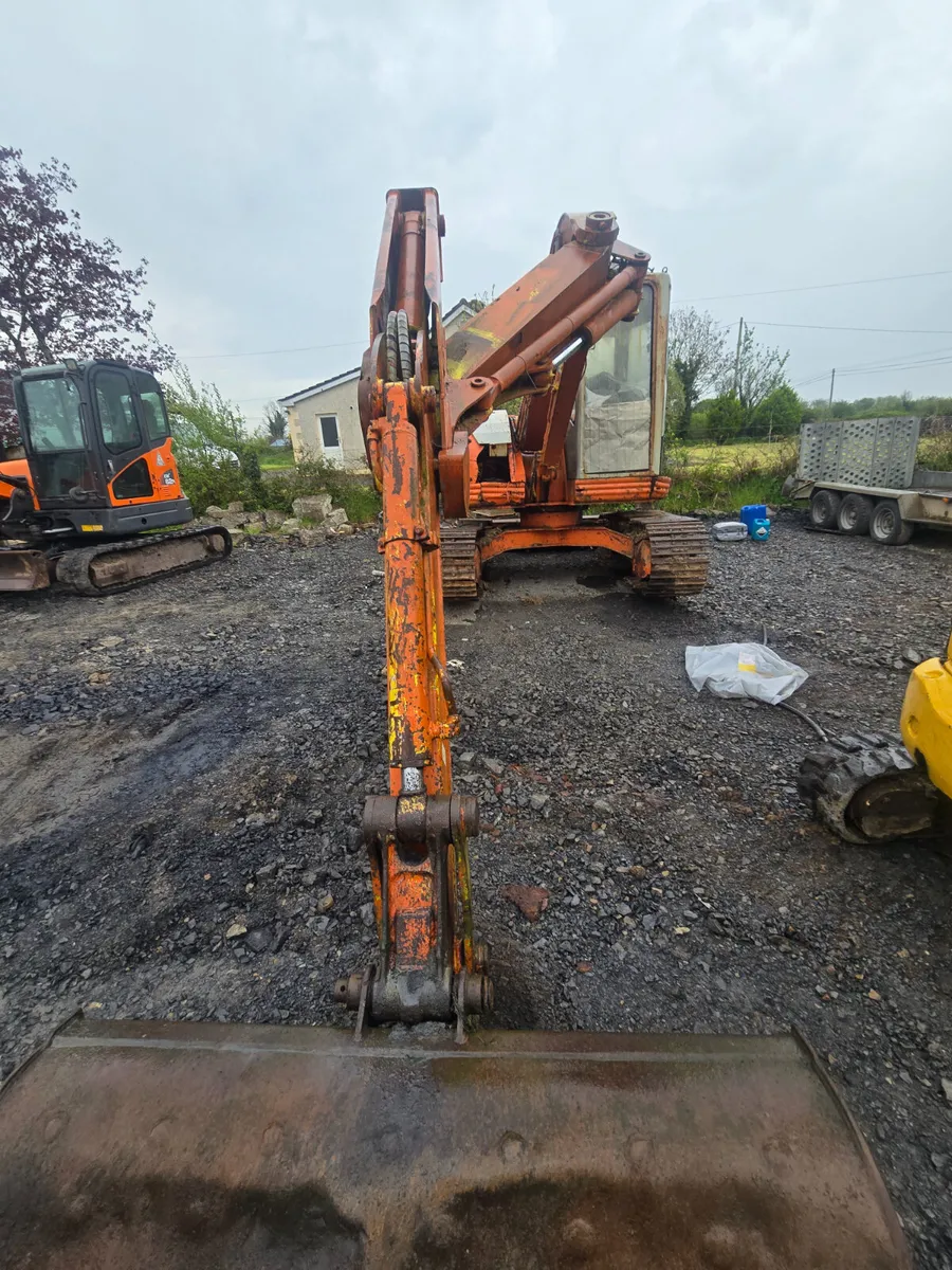HITACHI EX75 - Image 2
