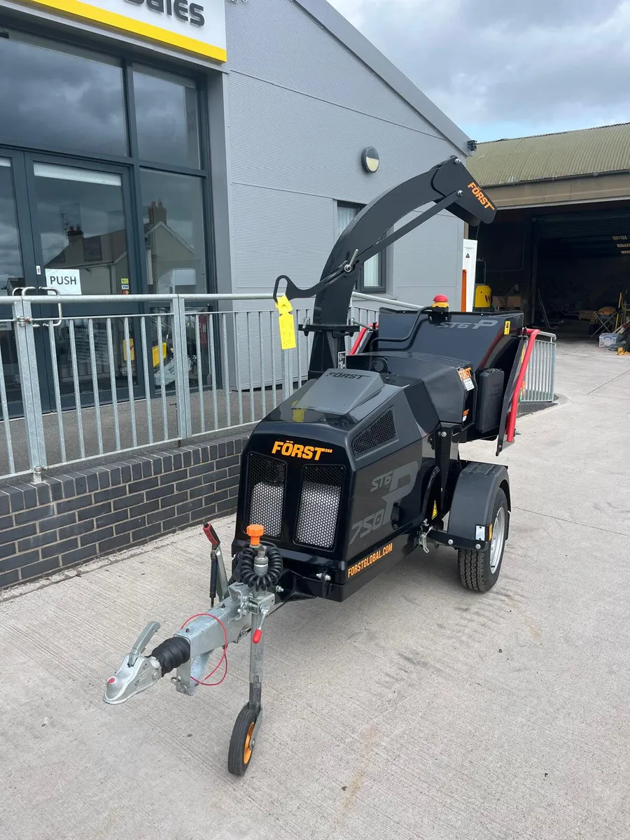 Immaculate 2025 Forst ST6P sub 750kg woodchipper - Image 3