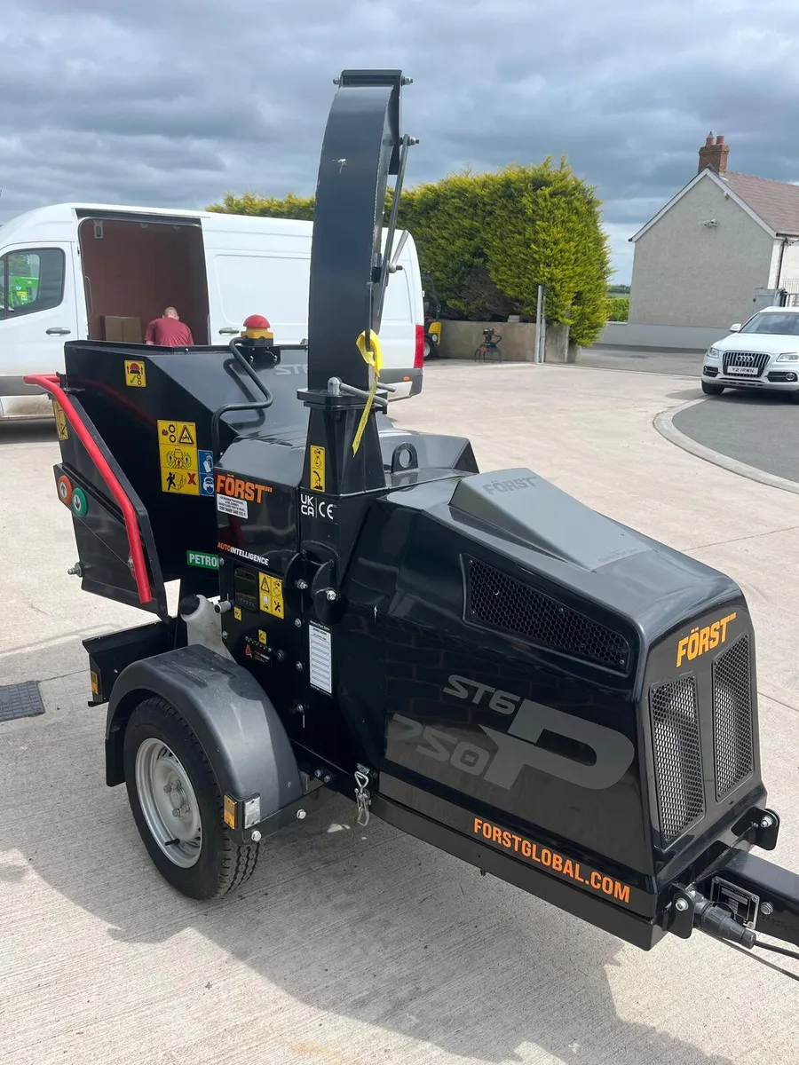 Immaculate 2025 Forst ST6P sub 750kg woodchipper - Image 2