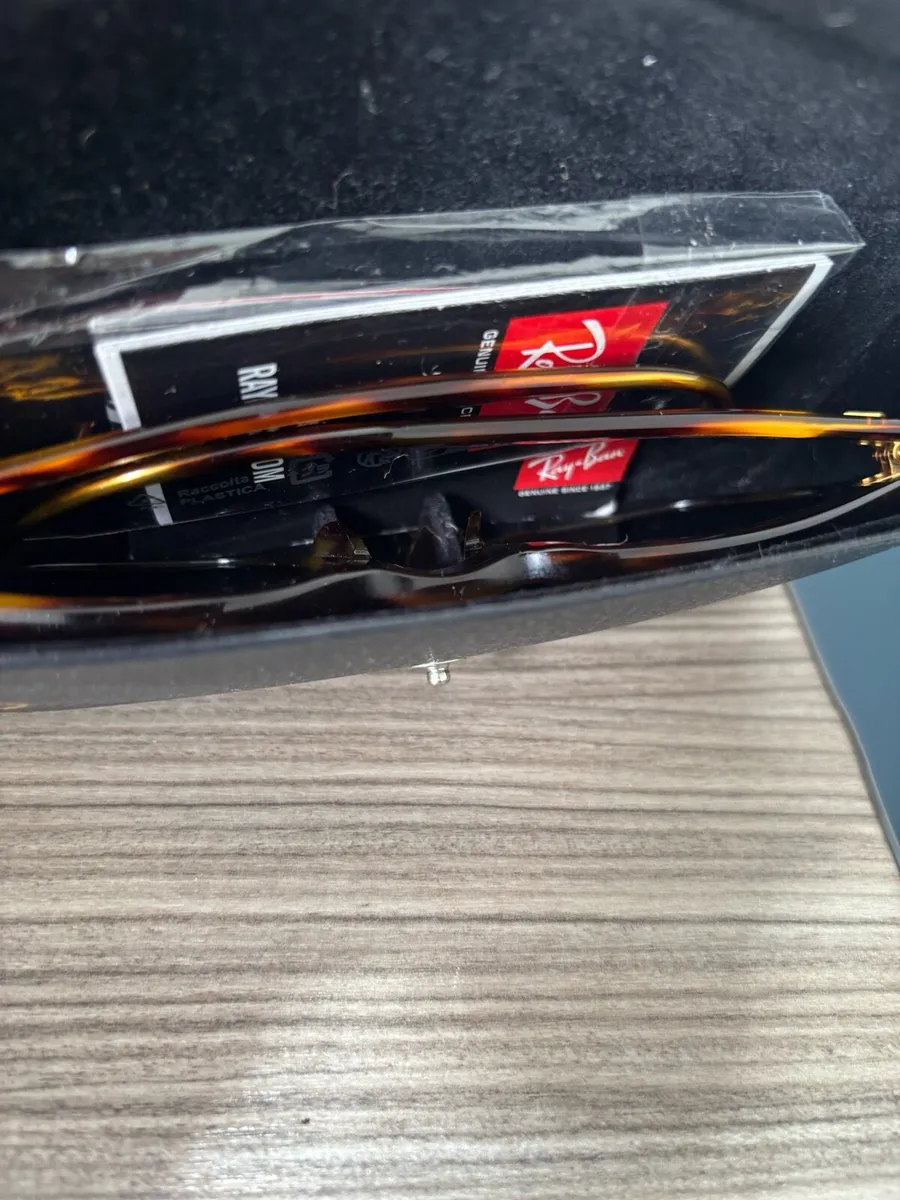 Raybans Wayfarer Hawkeye - Image 3
