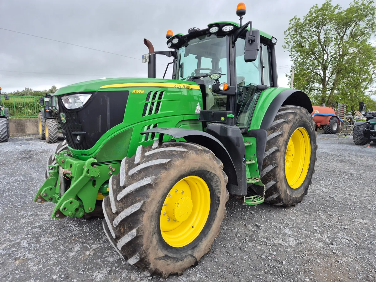 John Deere 6195M 2022 - Image 1