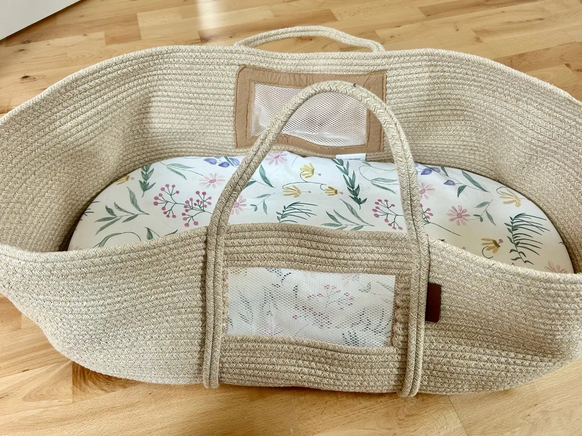 Clevamama Moses Basket - Image 2