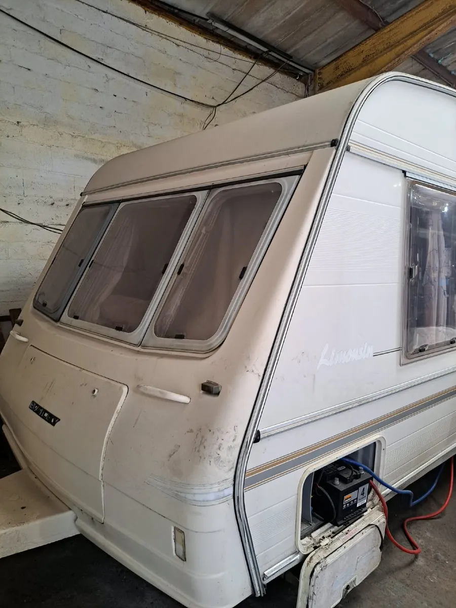 Caravan For Breaking - Image 1