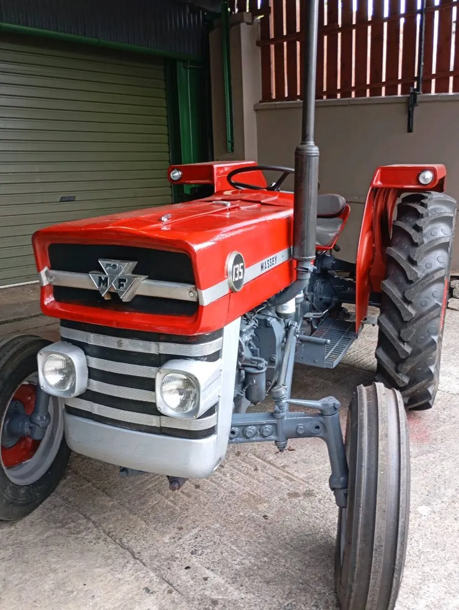 Massey Ferguson 135 - Image 1
