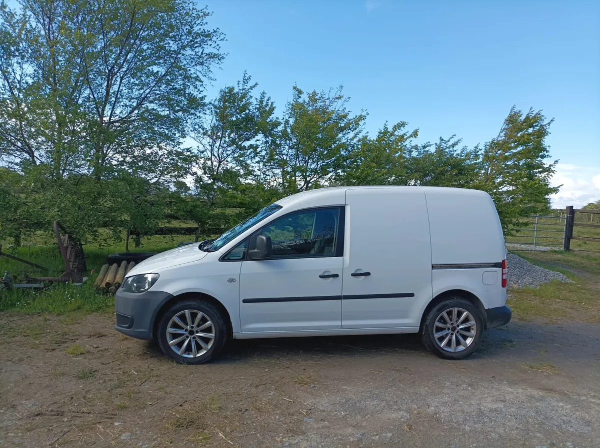 VW Caddy - Image 4