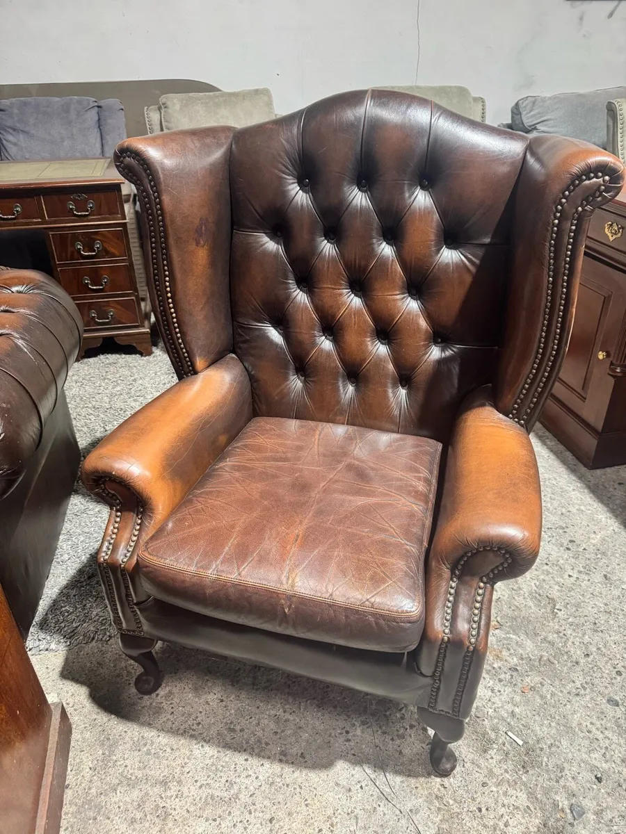 Antique Anne queen armchair - Image 2