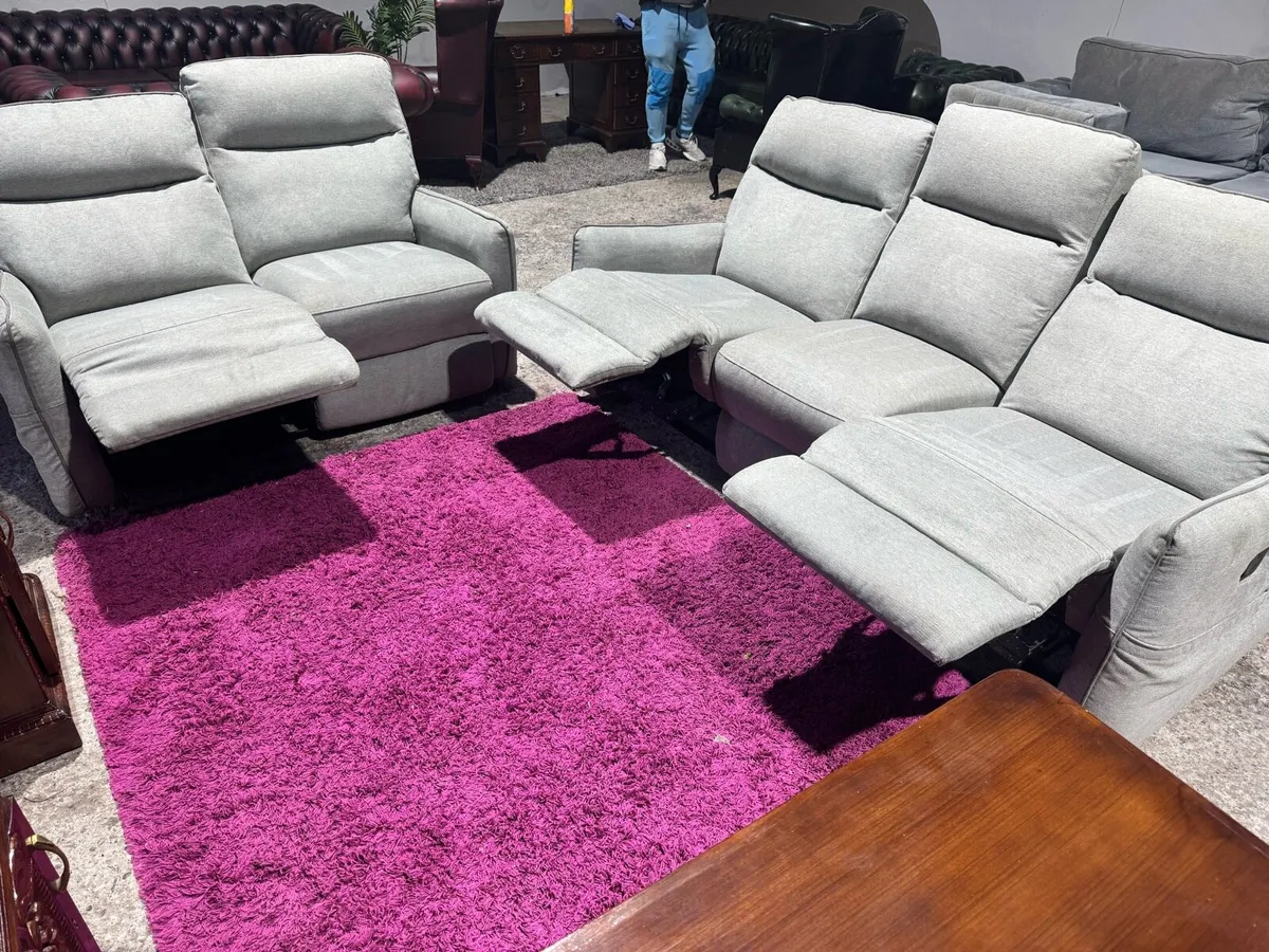 Reduced Recliner 3+2 seater suite - Image 1