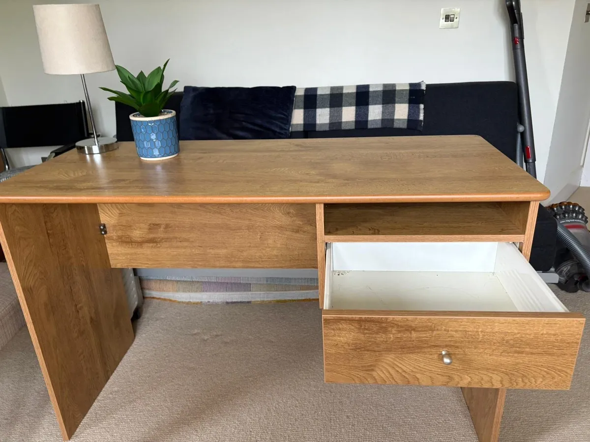 Desk / Table - Image 2