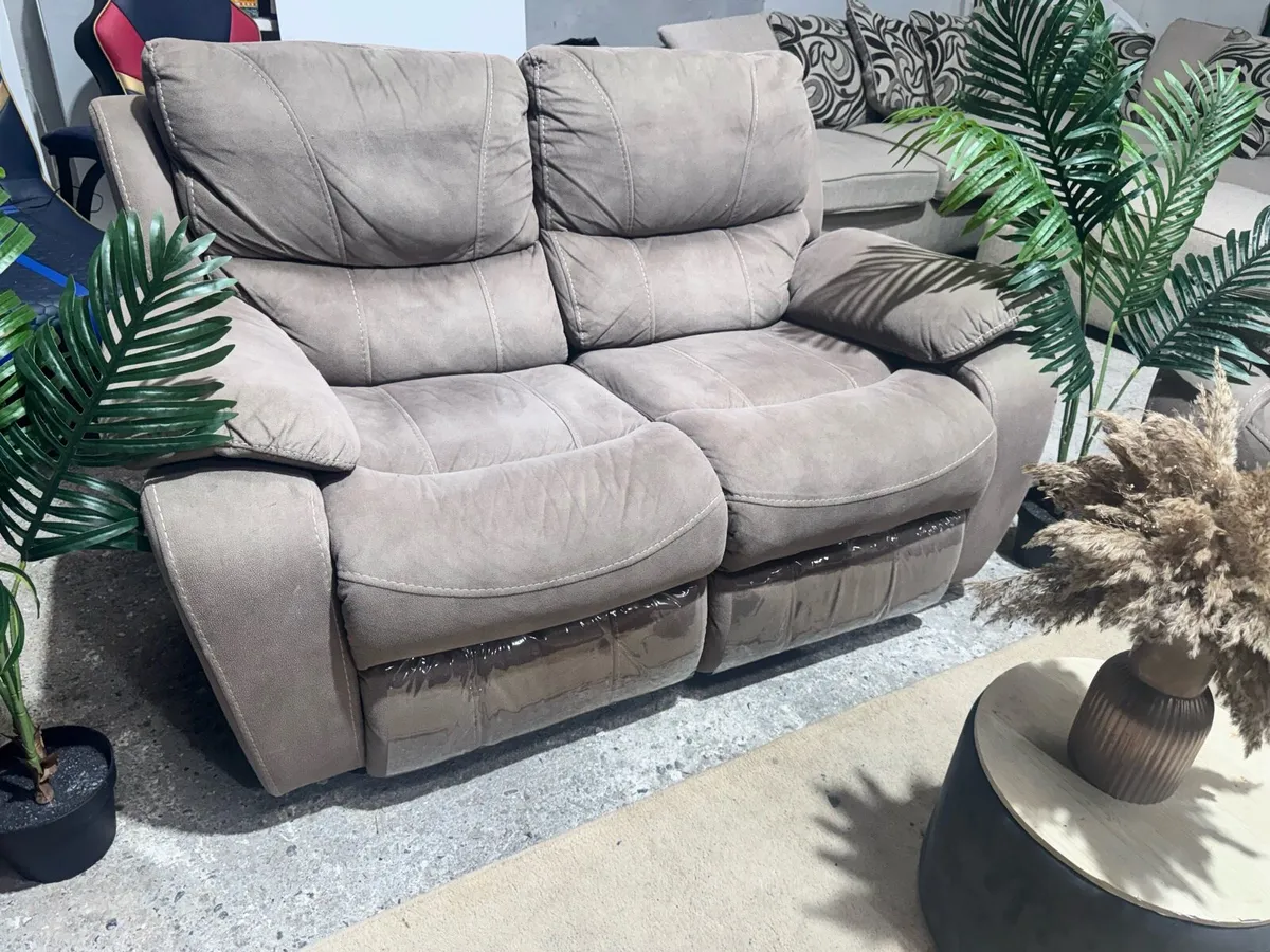 Reduced Ez Living 3-2 seater recliners - Image 2