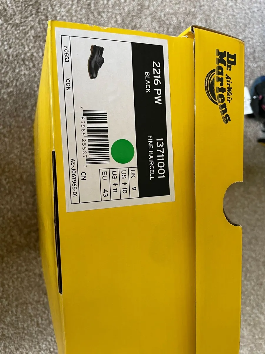 Dr Martens AirWair 2216 Safety Shoes - Image 4