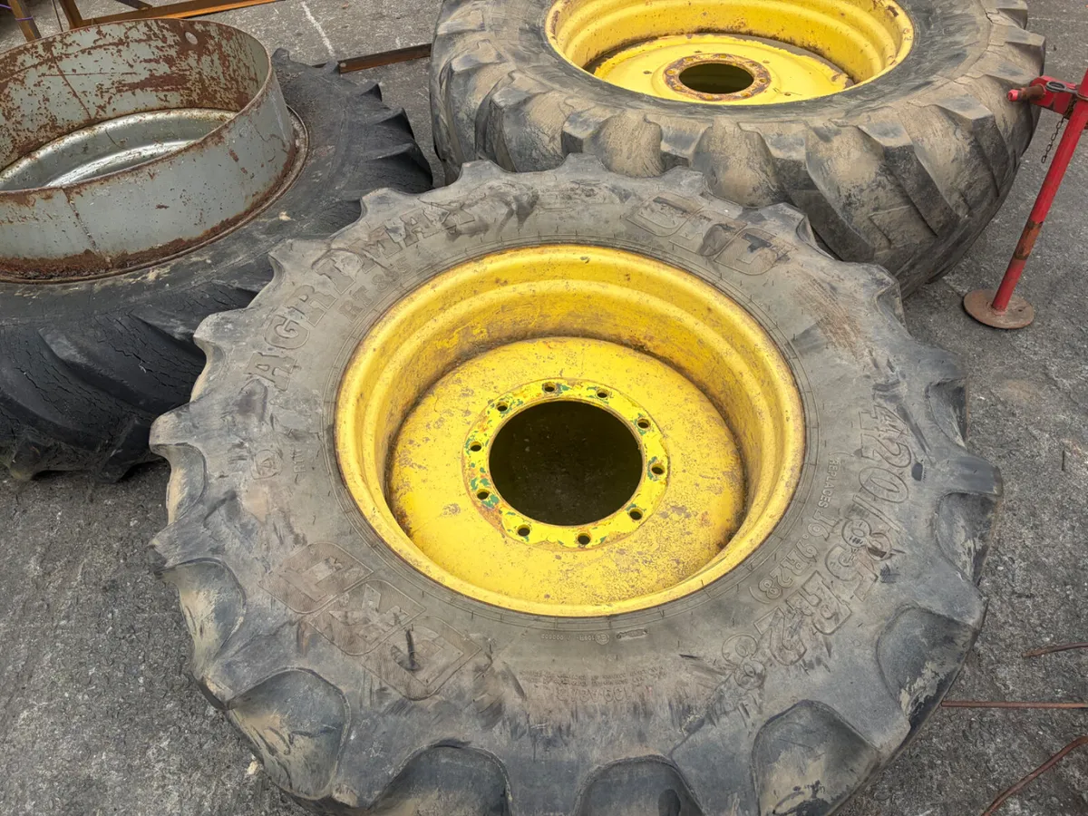 John Deere wheels 28 & 38 - Image 2