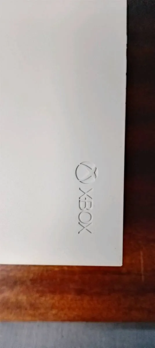 Xbox One S 500 Gig - Image 2