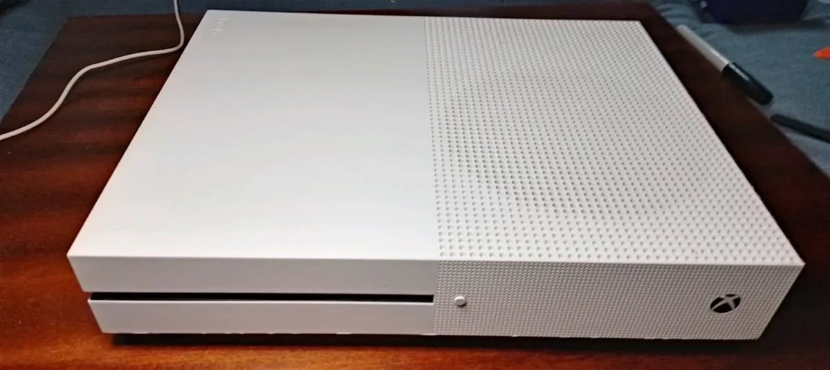 Xbox One S 500 Gig - Image 3