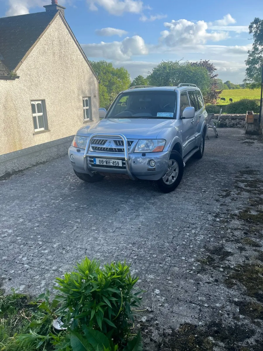 Mitsubishi pajero - Image 1