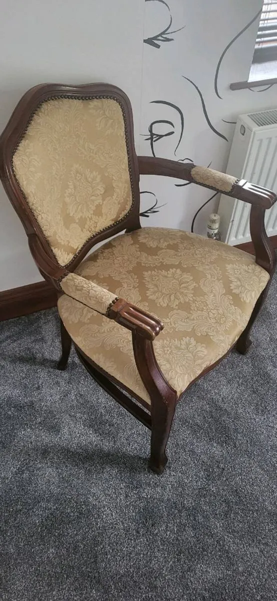 Chairs - Image 4