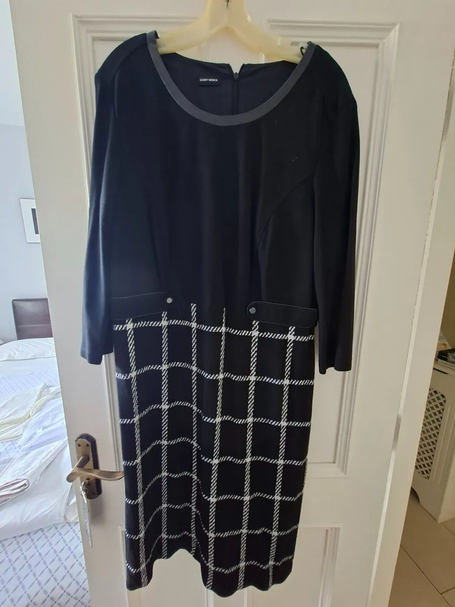 Clothing - Image 3