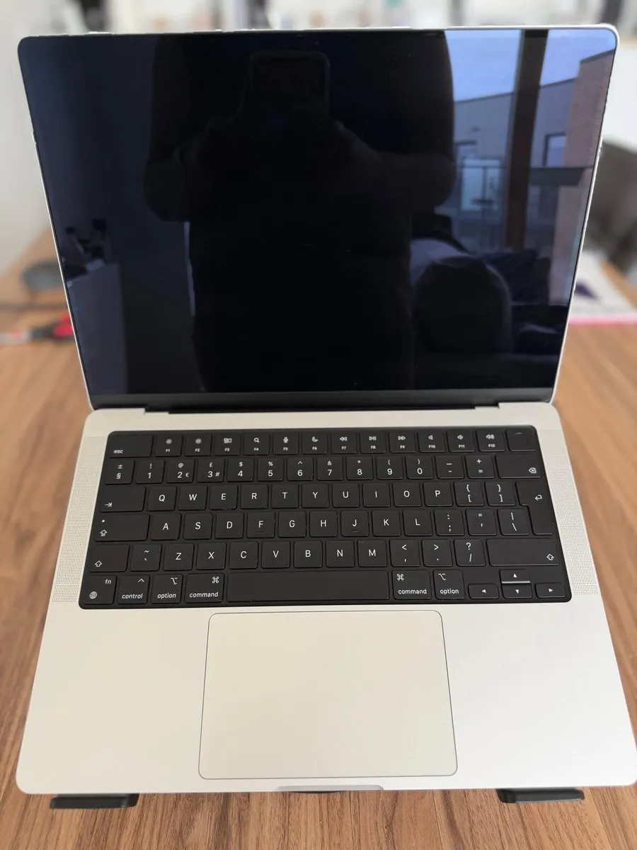 Apple MacBook Pro 14" M2 Pro (2023) 16GB RAM 1TB - Image 2