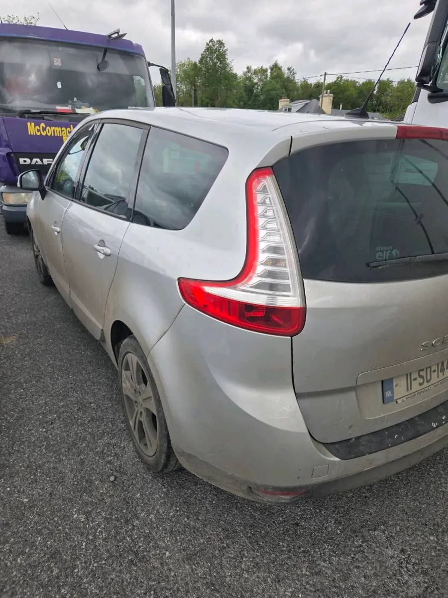 Renault  scenic - Image 1