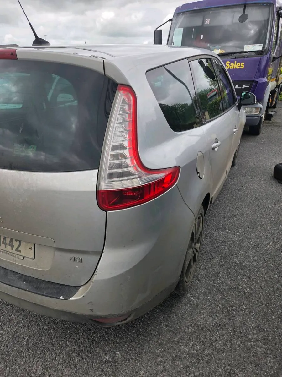 Renault  scenic - Image 2