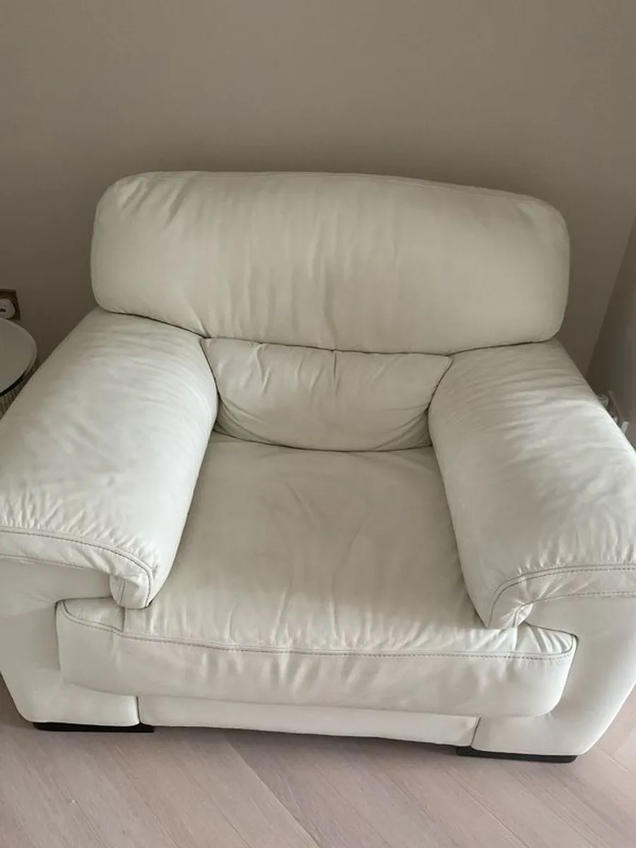 Leather sofa and armchair - Image 1