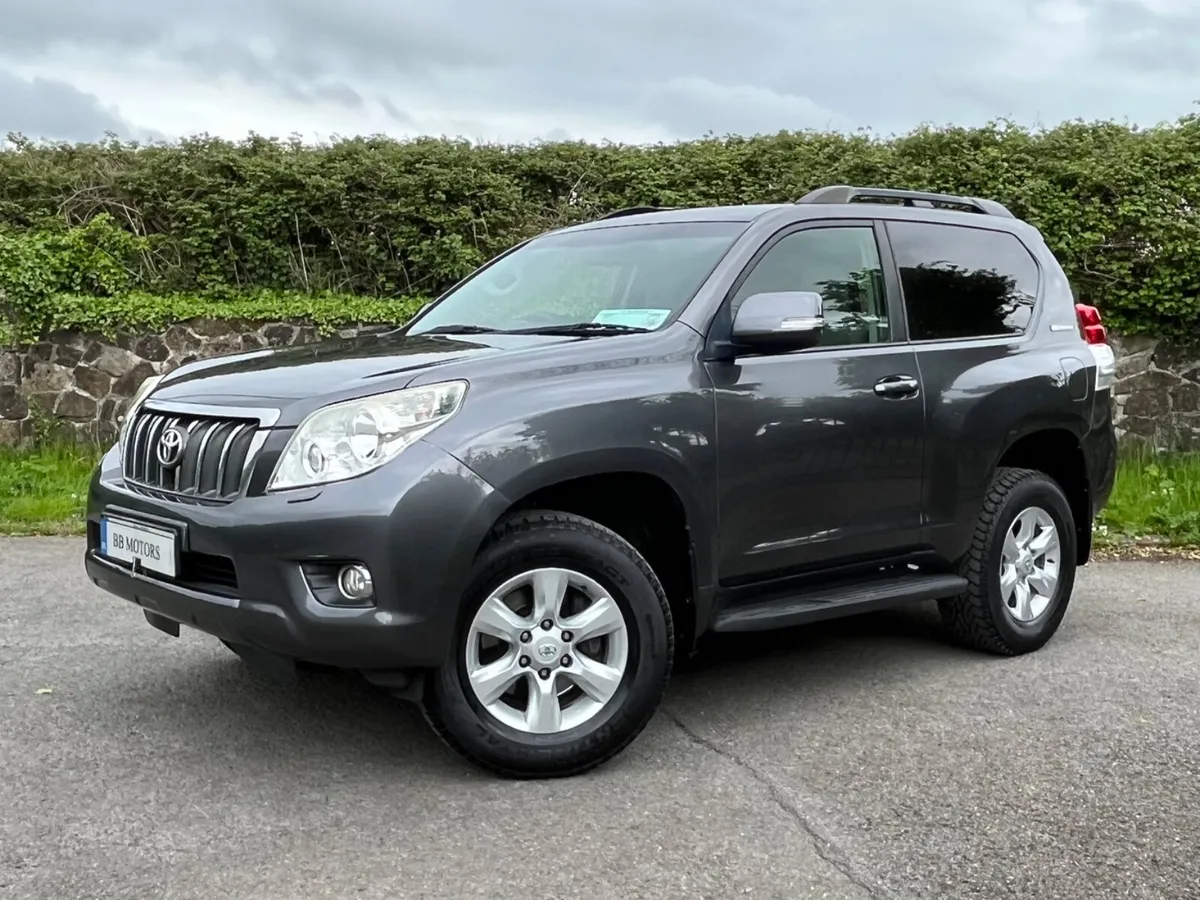 Toyota Land Cruiser 3.0 Automatic - Image 3