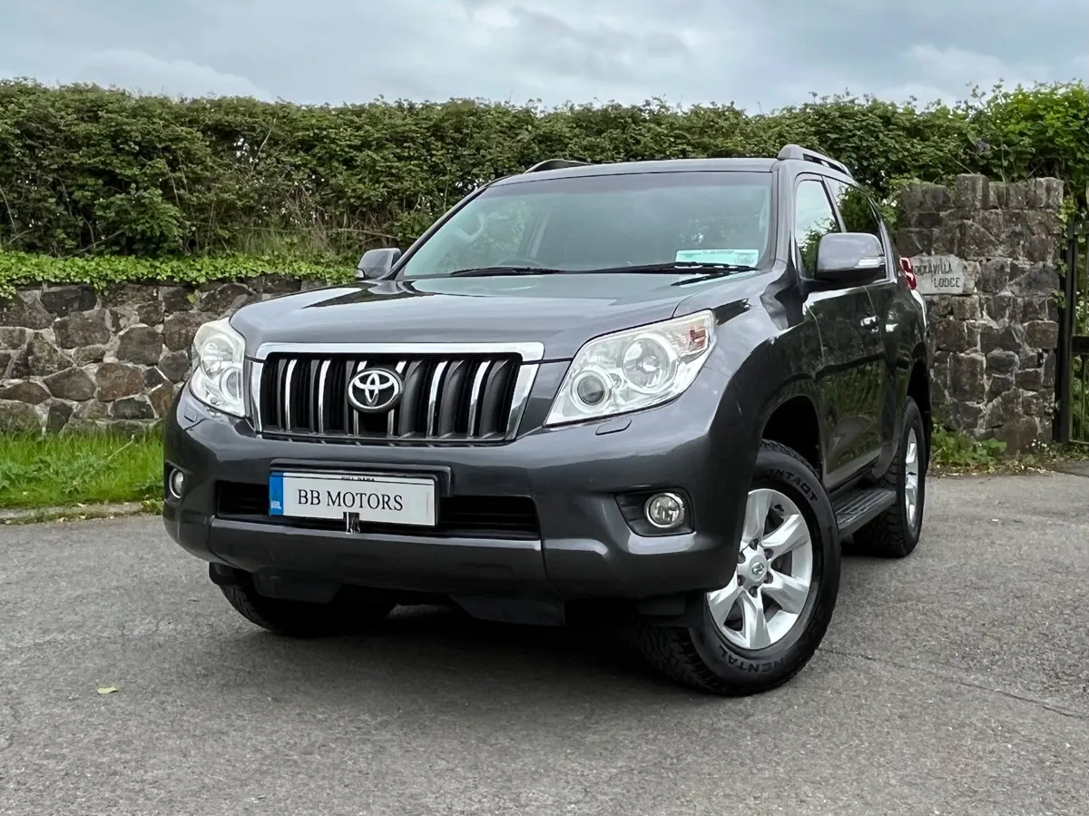Toyota Land Cruiser 3.0 Automatic - Image 1