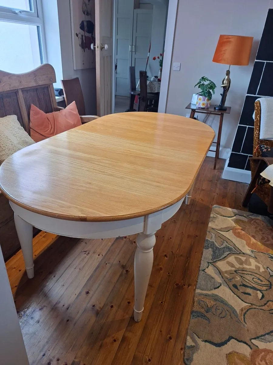Dining Table and 4 chairs - Image 1