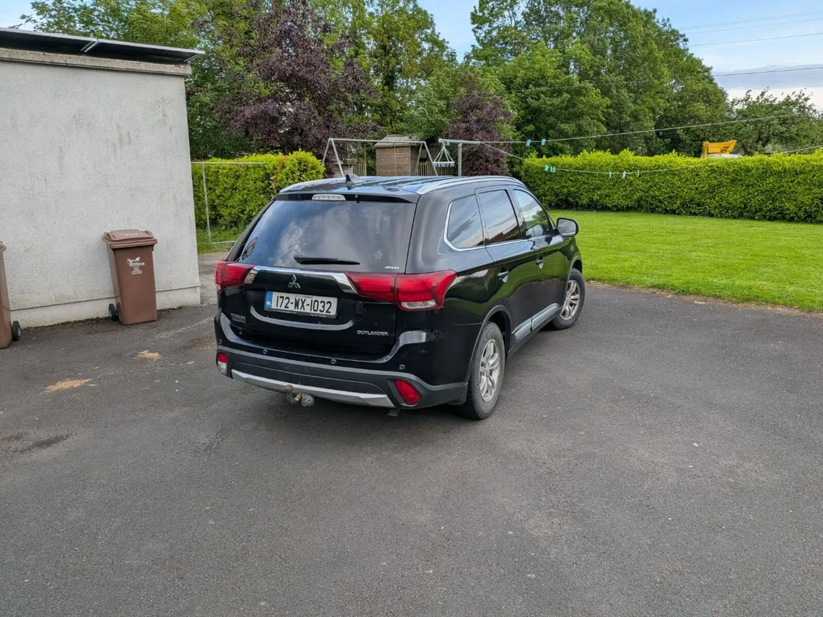 Mitsubishi Outlander 2017 - Image 2