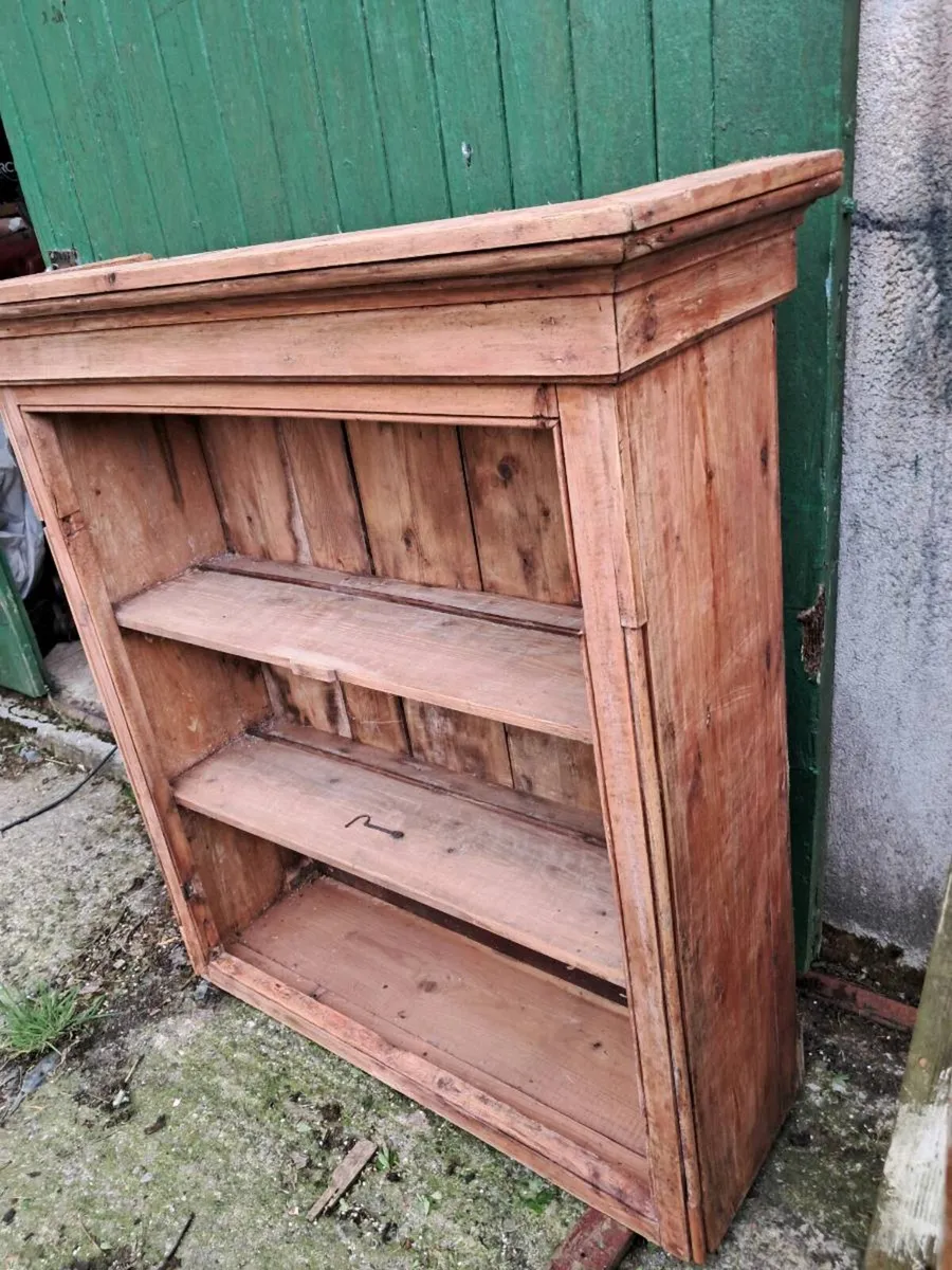 Pine shelving dresser top - Image 1