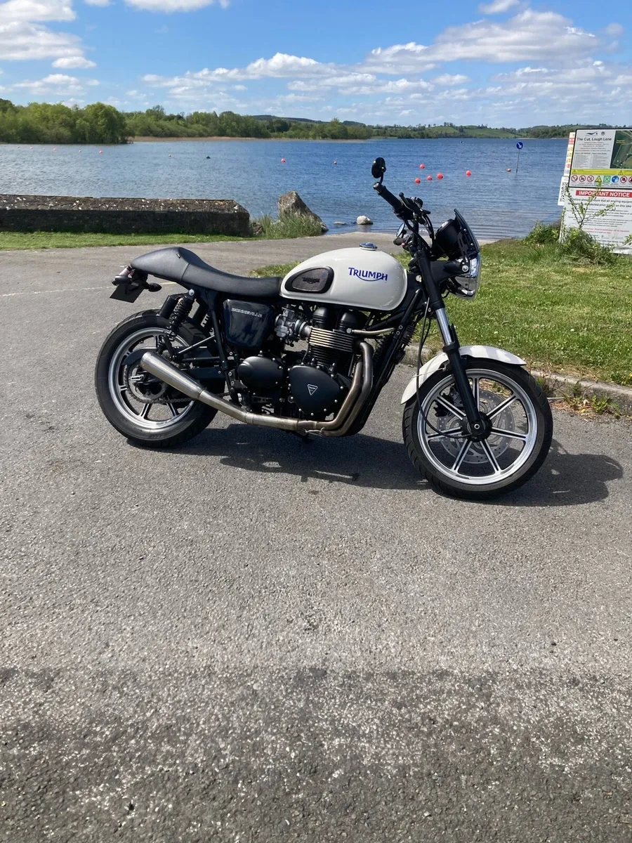 Triumph bonneville T100 - Image 1